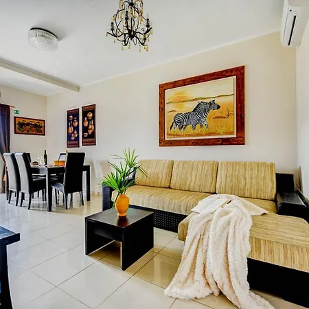 Sleeps 12 With Pool Air Con And Wifi * Lumbarda